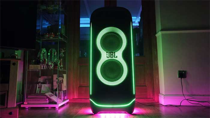مقایسه مشخصات فنی JBL PartyBox 1000 و Ultimate